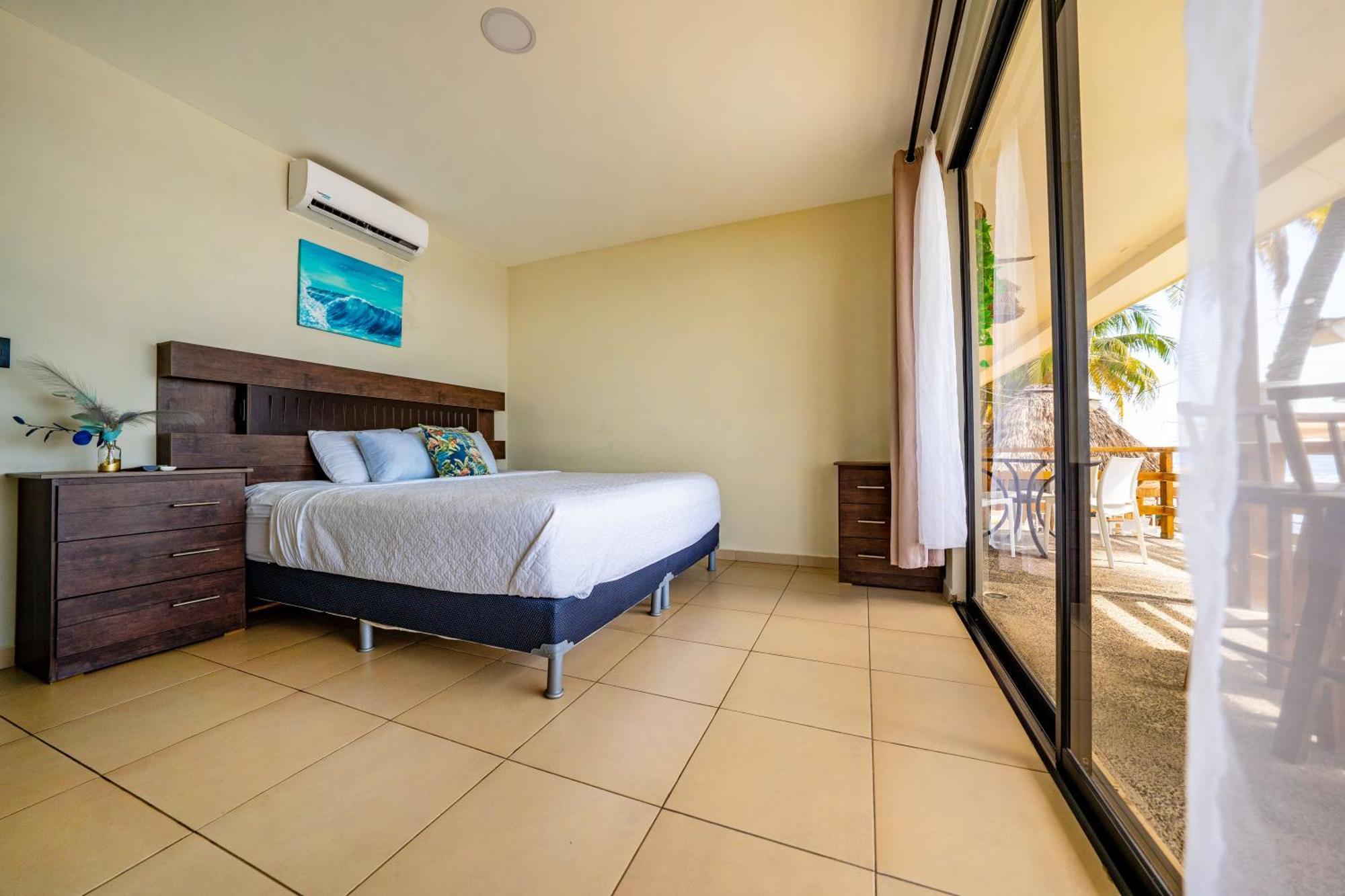 Reef On The Water Hotel Tamanique Buitenkant foto
