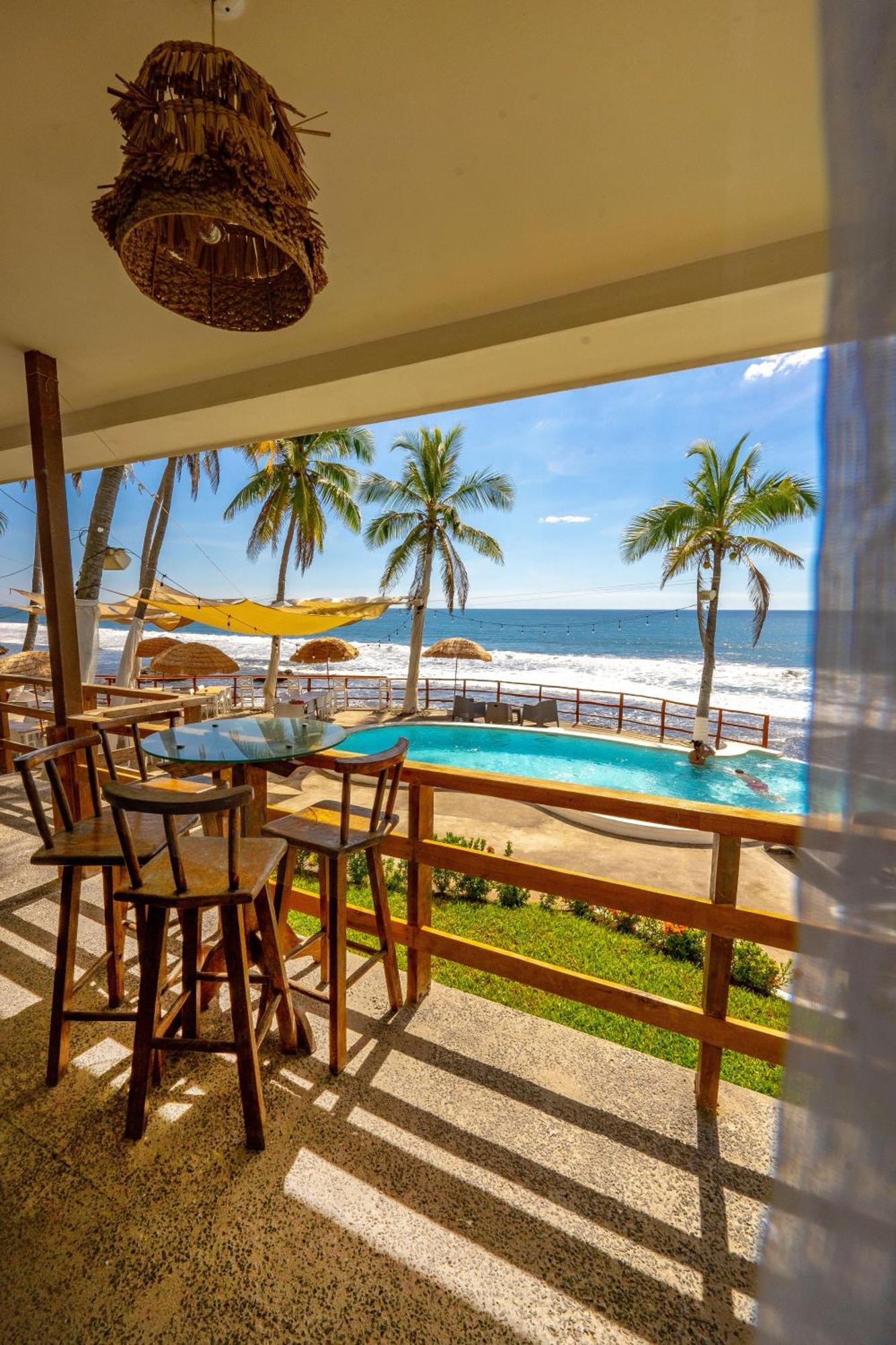 Reef On The Water Hotel Tamanique Buitenkant foto